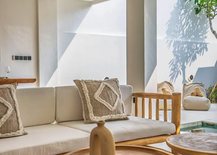 Surga By Betterplace Villa Canggu (Bali)